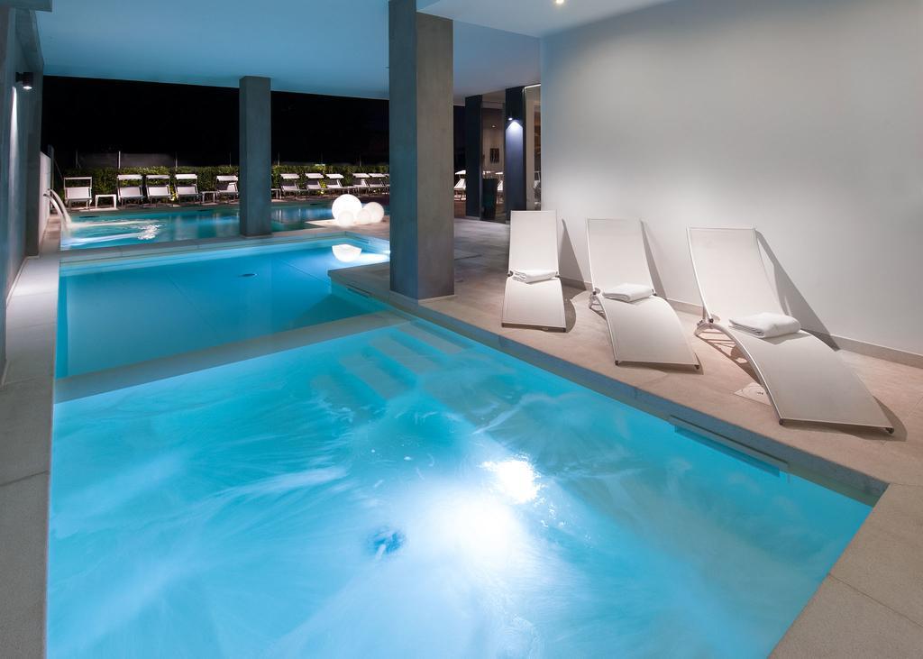 Hotel Niagara Католика Екстериор снимка