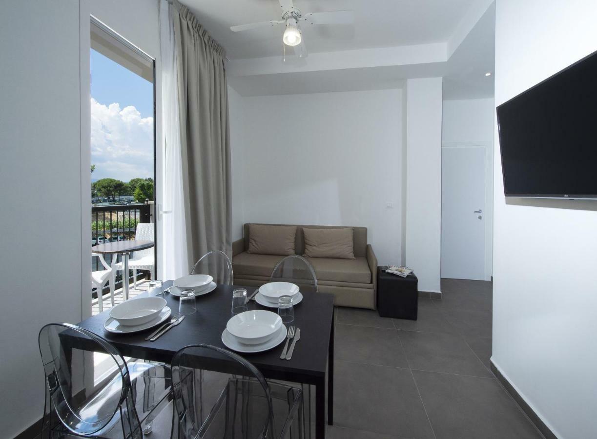 Hotel Niagara Католика Екстериор снимка