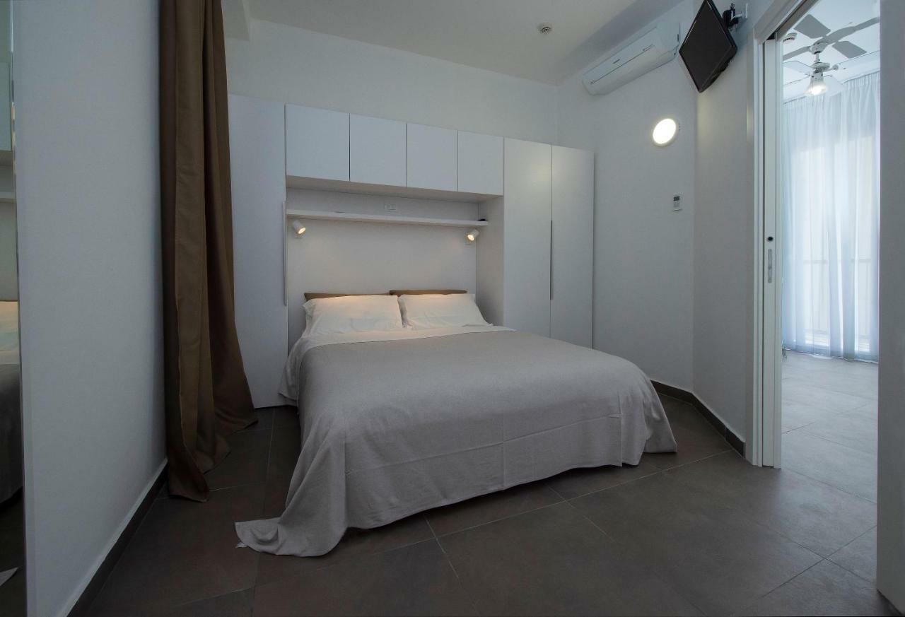 Hotel Niagara Католика Екстериор снимка